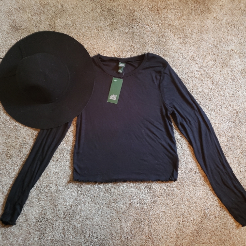 Black crop top, new with tags